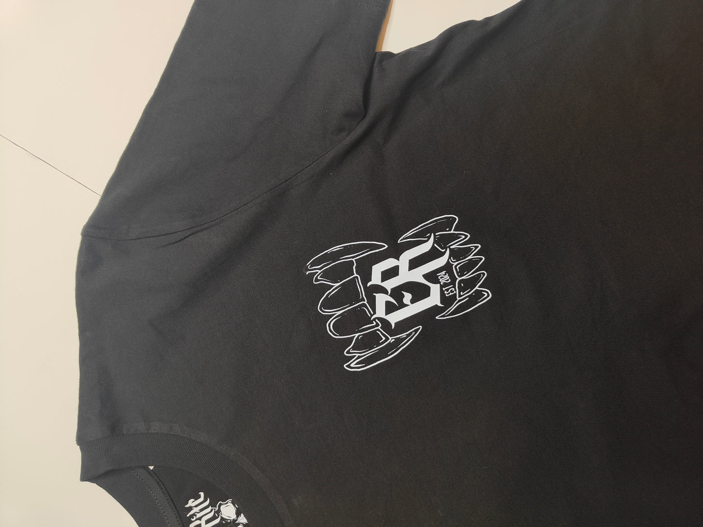 ‘Omen’ T-shirt